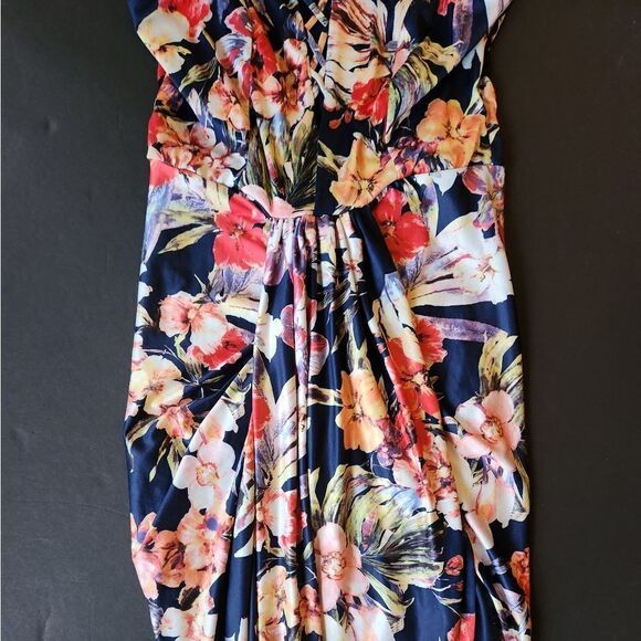 NWT Miss Avenue Floral dress - Picture 5 of 9